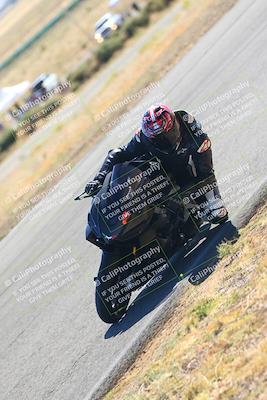 media/Oct-15-2023-TrackXperience (Sun) [[85198ff50b]]/Group 3/session 4 turn 3/